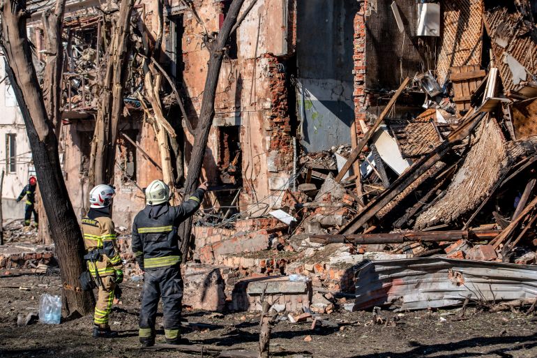 afp_6a1edb25738d-1780407077 Ukrainian rescuers work by a damaged building following an air attack in Dnipro on June 2, 2026, amid the Russian invasion of Ukraine.