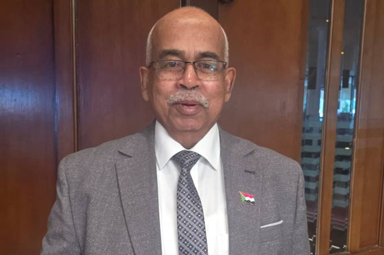 وزير الطاقة والنفط السوداني المعتصم إبراهيم
