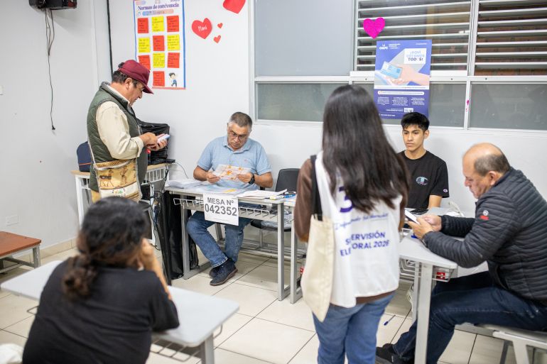 epa_6a26650d5100-1780901133 epaselect epa13023579 Election officials count votes at a polling station in Lima, Peru, 07 June 2026. More than 27 million Peruvians are eligible to vote in the runoff between left-wing candidate Roberto Sanchez and right-wing candidate Keiko Fujimori. EPA/RENATO PAJUELO