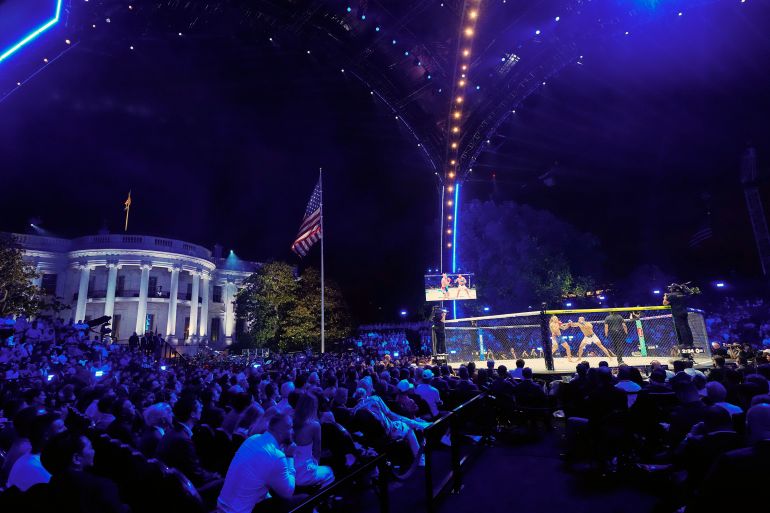 epa_6a2fa360ec96-1781506912 epa13038116 A UFC Lightweight Title Bout between Ilia Topuria and Justin Gaethje takes place during the UFC Freedom 250 event on the South Lawn of the White House in Washington, DC, USA, 14 June 2026. The mixed martial arts bouts are being held as part of President Trump's 80th birthday weekend activities. EPA/BONNIE CASH / POOL