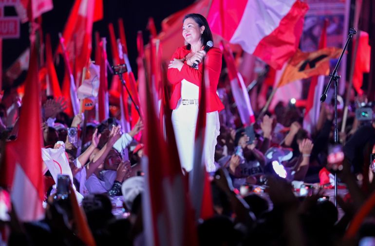 getty_6a250e85d1-1780813445 LIMA, PERU - JUNE 4: Presidential candidate Keiko Fujimori of Fuerza Popular party thanks supporters during a rally campaign ahead of the Presidential election runoff in Peru on June 4, 2026 in Lima, Peru. Keiko Fujimori participates in her 4th consecutive presidential election. (Photo by Raul Sifuentes/Getty Images)