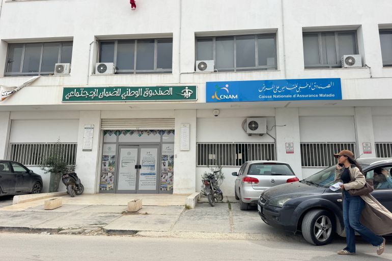 الصناديق الاجتماعي تعيش تحت وطأة زيادة الانفاق و تراجع الإيرادات ( المصدر _ خاص الجزيرة )