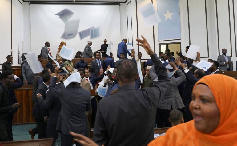 Somali opposition lawmakers protest plans to amend five chapters of the Provisional Federal Constitution during a joint session of Somalia’s bicameral parliament in Mogadishu, Somalia, January 28, 2026. REUTERS/Feisal Omar