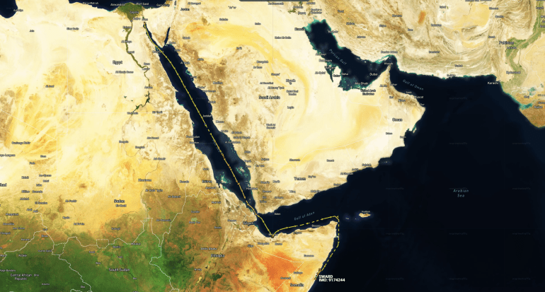تشير بيانات مارين ترافيك إلى أن السفينة "سوارد" غادرت ميناء الأدبية المصري وسلكت مسارا عبر البحر الأحمر ومضيق باب المندب ثم خليج عدن.