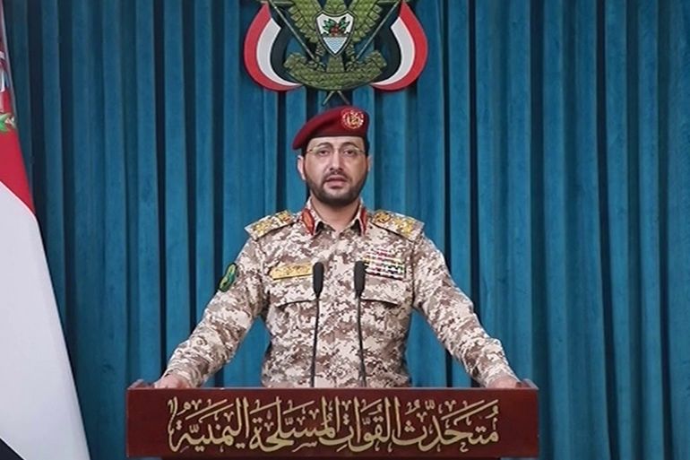 يحيى سريع المتحدث بأسم القوات المسلحه اليمنيه المصدر من شاشة الجزيره