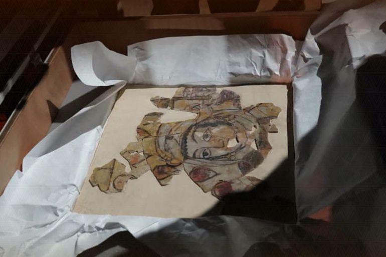 1121s55151-1783407882 صور لاستلام المتحف في دمشق آثارا كانت في باريس خلال زيارة الرئيس ماكرون لدمشق .. المصدر المديرية العامة للآثار والمتاحف بدمشق