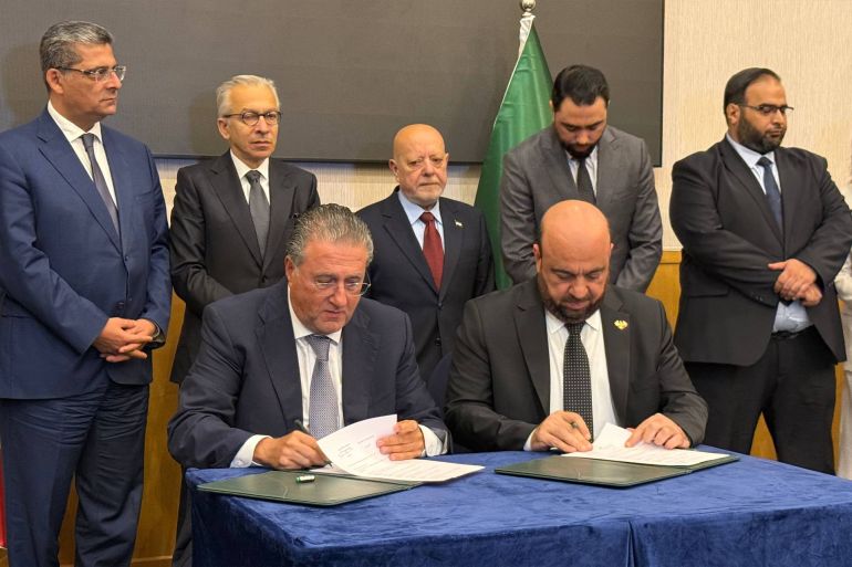 26-1784111920 التوقيع على مذكرة تعاون بين اتحاد غرف التجارة السورية وغرفة التجارة والصناعةوالزراعة في بيروت وجبل لبنان