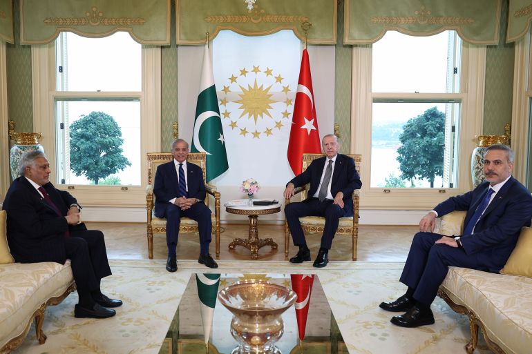 76456fgh-1783173238 ISTANBUL, TURKIYE - JULY 04: (----EDITORIAL USE ONLY MANDATORY CREDIT - 'TURKISH PRESIDENCY / HANDOUT' - NO MARKETING NO ADVERTISING CAMPAIGNS - DISTRIBUTED AS A SERVICE TO CLIENTS----) Turkish President Recep Tayyip Erdogan meets with Pakistani Prime Minister Shehbaz Sharif in Istanbul, Turkiye