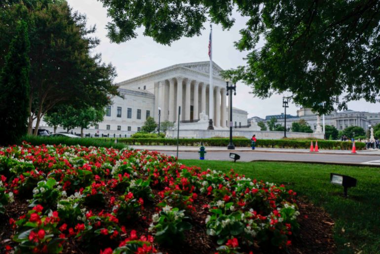 epa_6a51f9905c7d-1783757200 epa13063659 The Supreme Court in Washington, DC, USA, 25 June 2026. As the court's term ends for the year, several of the blockbuster cases yet to be ruled on center around Presidential power and include birthright citizenship, the firing of Federal Reserve Governor Lisa Cook and ending Temporary Protected Status for Haitians and Syrians. EPA/SHAWN THEW