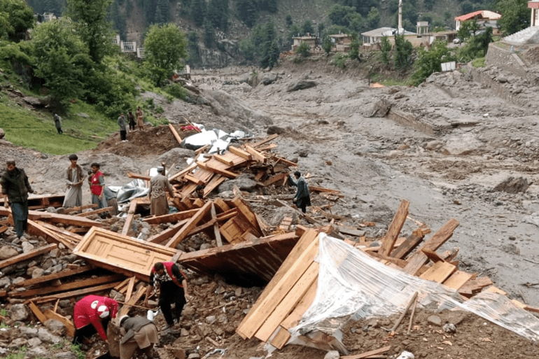 pic-6546551-1784573482 NURISTAN, AFGHANISTAN - JULY 20: At least 20 people were killed and more than 100 remained missing after severe flash floods struck Afghanistan's eastern Nuristan province on Monday. Afghanistan's National Disaster Management Authority (ANDMA) said more than 80 people were also injured in Parun, the provincial capital, according to the state-run Bakhtar News Agency. ANDMA spokesperson Yusuf Hammad said search-and-rescue operations are ongoing, with emergency teams deployed to the affected area. He warned that the death toll is expected to rise as rescue efforts continue. مدينة بارون، مركز ولاية نورستان في أفغانستان