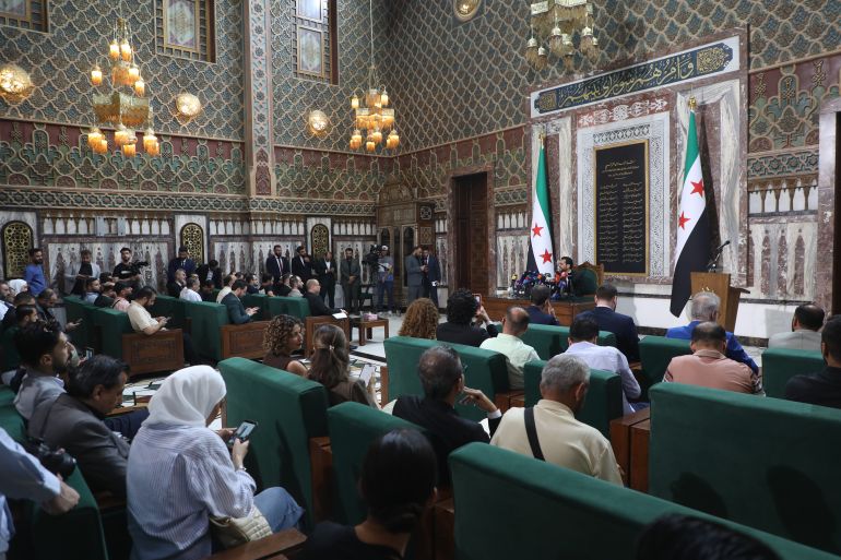 pic-98855-1782914580 المؤتمر الصحفي لإعلان قائمة الرئيس السوري أحمد الشرع المتممة لأعضاء مجلس الشعب السوري المصدر: سوريا الآن