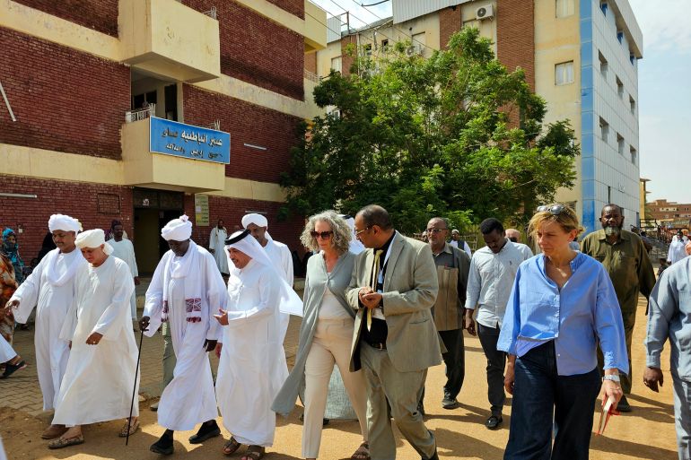 qa-sudan-1-1783701482 السفير القطري وديني براون ووالي الخرطوم