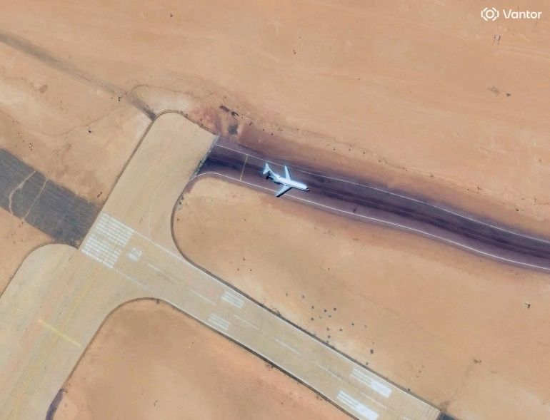 A satellite image shows a Boeing 727 (MSN 21951), which Reuters found to be linked to companies controlled by a U.S. veteran and part of a network identified by United Nations experts as transporting mercenaries, weapons and drones for Sudan's Rapid Support Forces, on the airport runway in Kufrah, Libya, June 10, 2025. Vantor/Handout via REUTERS. THIS IMAGE HAS BEEN SUPPLIED BY A THIRD PARTY. NO RESALES. NO ARCHIVES. MANDATORY CREDIT. DO NOT OBSCURE LOGO. TPX IMAGES OF THE DAY
