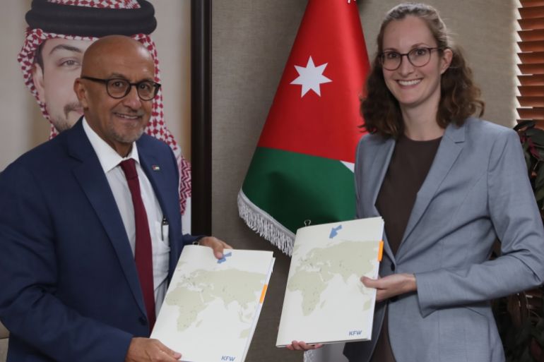 sadas54-1783423666 الأردن وألمانيا يوقعان اتفاقية لبدء تنفيذ منحة الناقل الوطني (وزارة المياه الأردنية