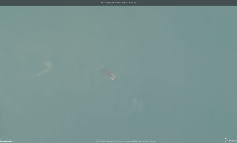 sentinel-2_2026-07-01-1782996256 صورة تظهر موقع السفينة أريستا شمال جزيرة هرمز في 1 يوليو/تموز الجاري (سينتينال)