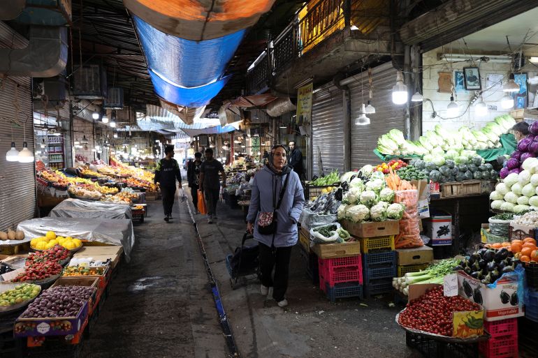 tehran-market-17-07-1784293976 حركة الأسواق في العاصمة الإيرانية طهران