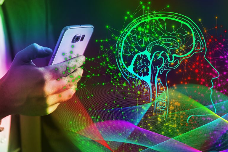 المساعدات الذكية لم تعد تكتفي بتذكر المستخدم، بل تربط محادثاته وسلوكياته عبر الزمن لتكوين استنتاجات جديدة عنه. المصدر (بيكسابي)