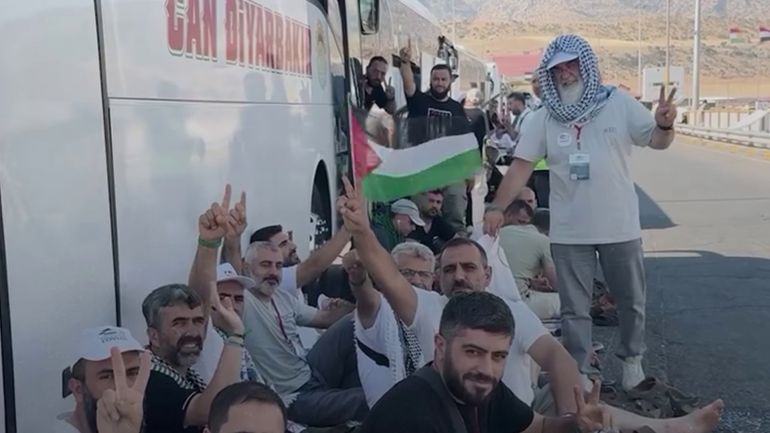 4556f-1786631808 قافلة دولية في طريقها إلى فلسطين تعلَقُ على حدود العراق
