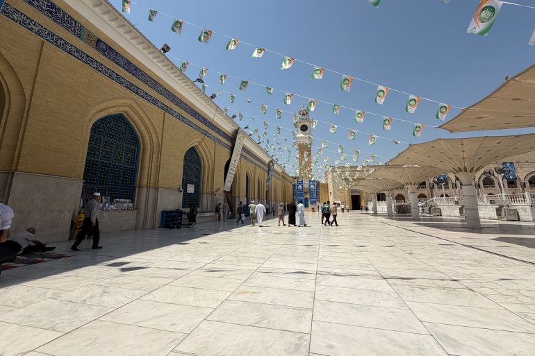 5680-1787162515 باحة مرقد الشيخ عبد القادر الجيلاني وسط بغداد