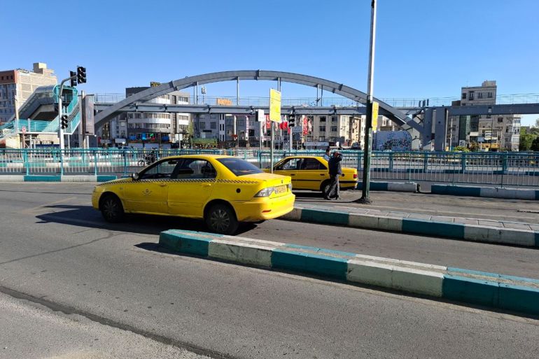 7867-1785955542 شارع رئيسي بالعاصمة الإيرانية طهران التي تخضع لعقوبات أمريكية على خلفية إدراج البلد في قائمة الإرهاب الأمريكية