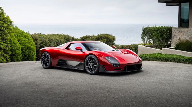 ماكلارين McL 6GT عودة الناقل اليدوي منذ حقبة F1.webp (الموقع الرسمي للسيارة)