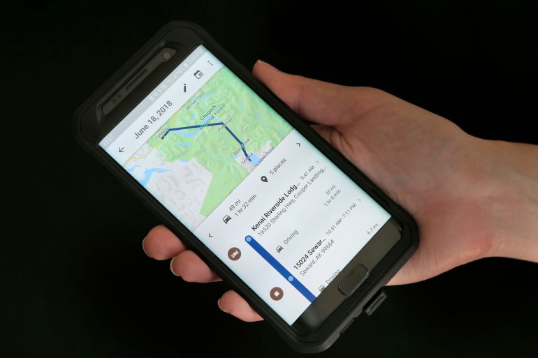 ap25309493120282-1772362661 المنافسة المقبلة قد لا تكون على دقة الخرائط فقط، بل على قدرة كل منصة على فهم المستخدم وسياقه بشكل أفضل