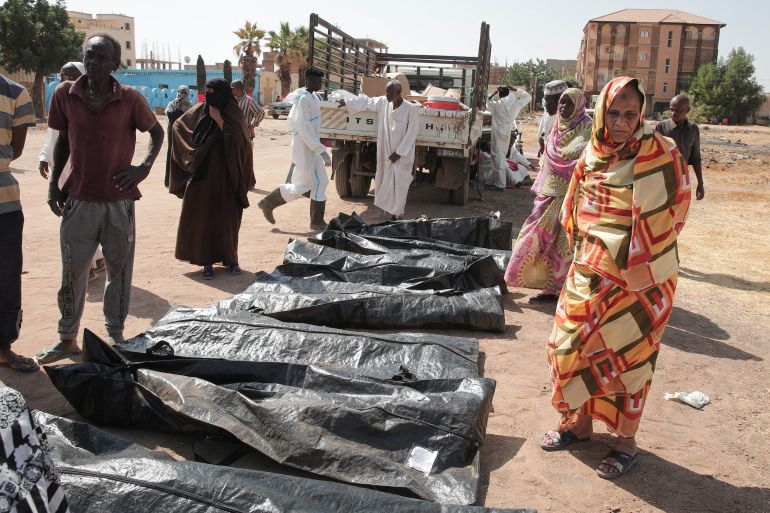 ap_698527ae1123c-1770334126 رفات ضحايا سودانيون من مقابر مؤقتة إلى مقبرة محلية (أسوشييتد برس)