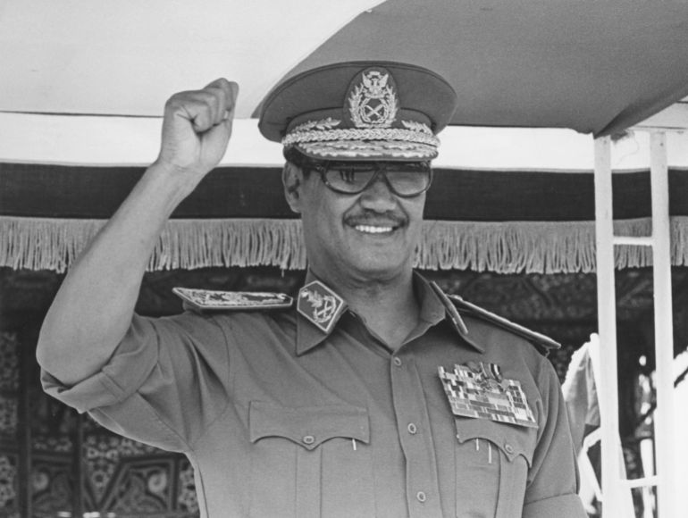 gettyimages-992108054-1787680273 جعفر النميري Field Marshal Gaafar Nimeiry (1930 - 2009), President of the Sudan, wearing his military uniform at the 10 year anniversary celebrations of his tenure, circa 1979. (Photo by Mohamed Amin/Camerapix/Getty Images)