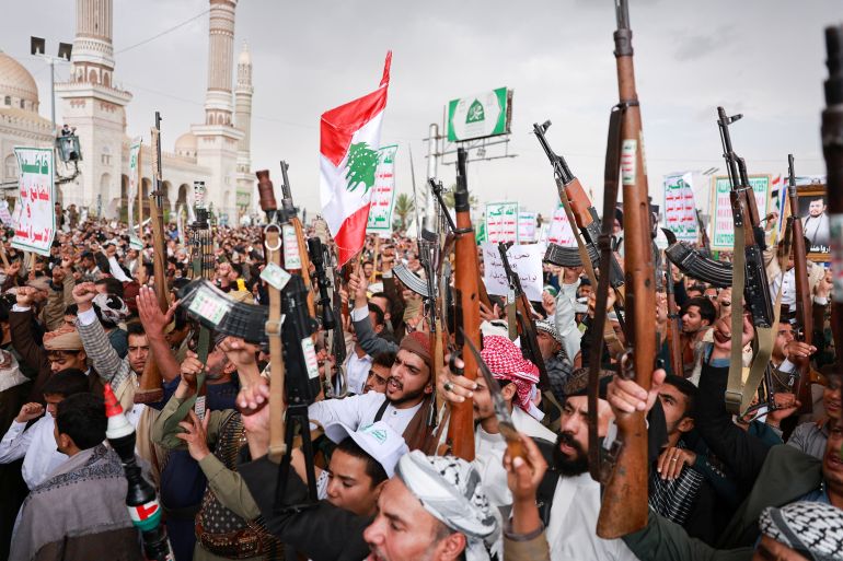 reuters_6a6d3e64-1785544292 Houthi supporters hold up weapons during an anti-Saudi rally amid an escalation with the kingdom, in Sanaa, Yemen, July 31, 2026. REUTERS/Khaled Abdullah