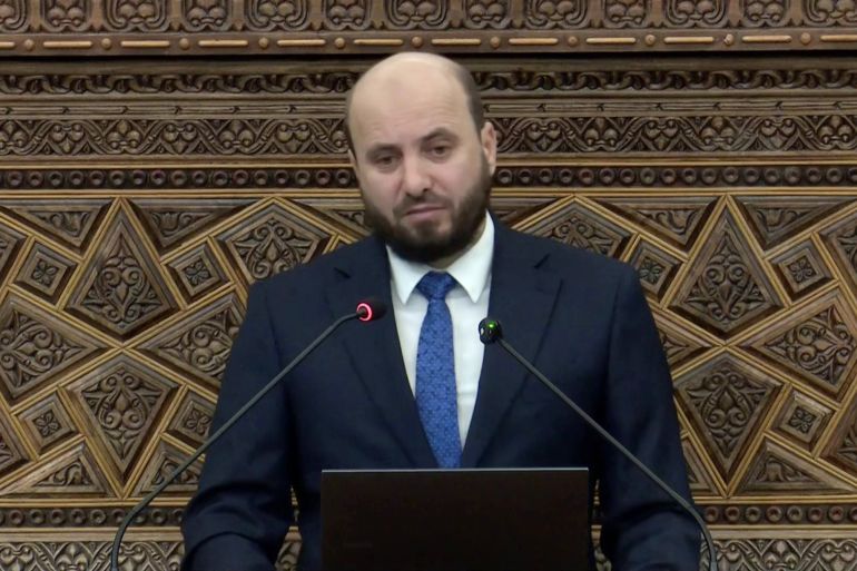 26075097159-7-1789903914 وزير الطاقة السوري محمد البشير يتحدث أمام مجلس الشعب خلال جلسة استماع بشأن واقع المشتقات النفطية وارتفاع أسعارها