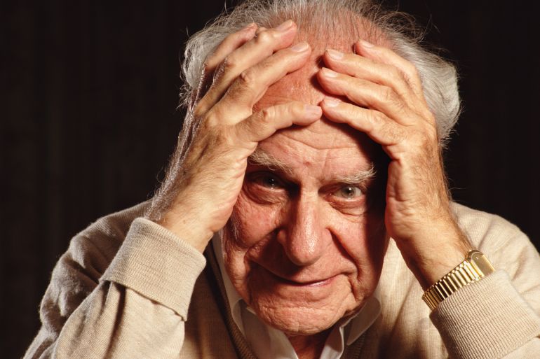 30-1788512894 LONDON - AUGUST 31: Philosopher Sir Karl Popper (1902 - 1994) poses at his home in Croydon, in London, England on August 31, 1992. (Photo by David Levenson/Getty Images)