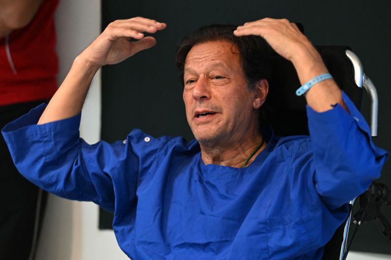 afp_6a888ded3278-1787334125 (FILES) In this picture taken on on November 4, 2022, Pakistan's former prime minister Imran Khan addresses the media representatives at a hospital in Lahore, a day after an assassination attempt on him.