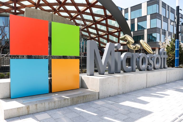 ap_68269d0cc76c9-1747361036 ARCHIVO – El logotipo de Microsoft en las oficinas de la empresa, el viernes 4 de abril de 2025, en Redmond, Washington. (AP Foto/Jason Redmond, Archivo)