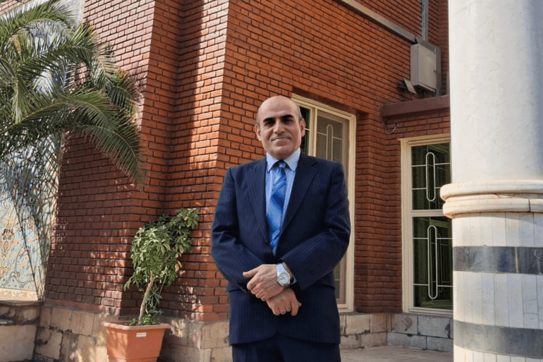 بور سليمان يرى تأليف المناهج الدراسية يجب أن ينظر إليه كعمل بنيوي وليس كرد فعل متسرع (الجزيرة)