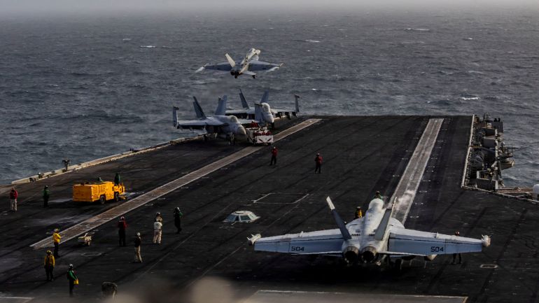FILE PHOTO: An F/A-18E Super Hornet, assigned to Strike Fighter Squadron 151, launches from the flight deck of Nimitz-class aircraft carrier USS Abraham Lincoln during the ongoing conflict with Iran July 31, 2026. U.S. Navy/Handout via REUTERS THIS IMAGE HAS BEEN SUPPLIED BY A THIRD PARTY./File Photo