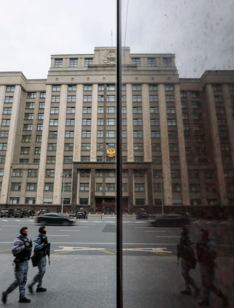 reuters_6ab0344a-1789932618 Law enforcement officers patrol an area near the headquarters of Russia's lower house of parliament, the State Duma, in central Moscow, Russia, September 7, 2026. REUTERS/Ramil Sitdikov