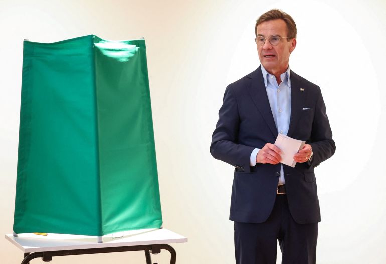 reuters_6aba42b4-1790591668 Swedish Prime Minister and leader of the centre-right party Moderaterna, Ulf Kristersson votes during the general election in Strangnas, Sweden, September 13, 2026. REUTERS/Denis Balibouse