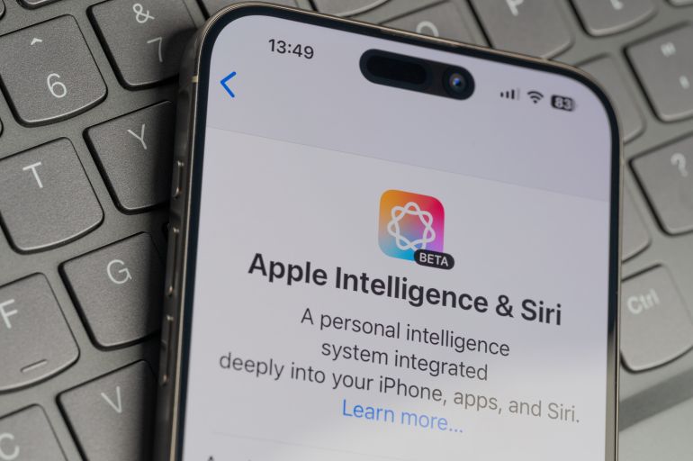 shutterstock_2551334869-1762161039 New York, USA - November 26, 2024: Apple Intelligence and SIri menu on screen in keyboard button background close up view; Shutterstock ID 2551334869; purchase_order: ا; job: ; client: ; other: