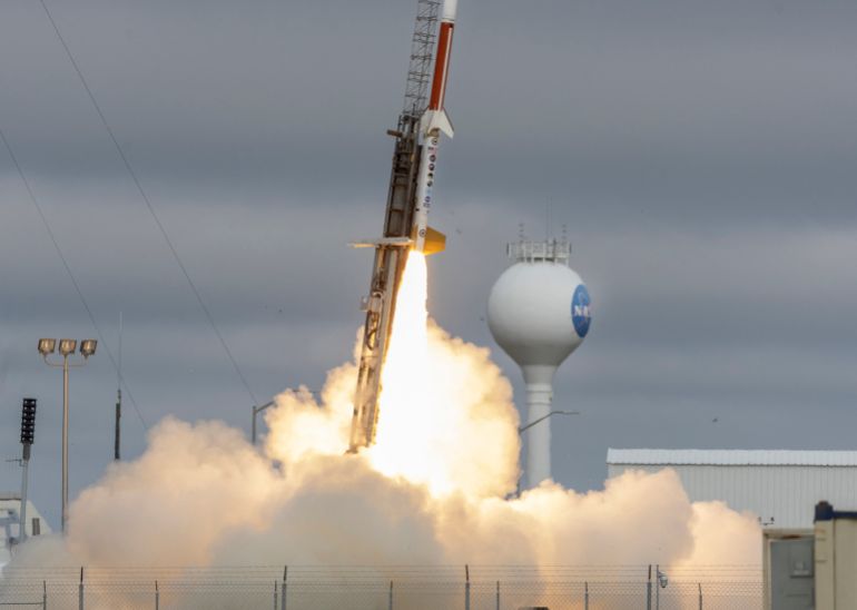 space-1789448968 The U.S. Department of Defense launches a sounding rocket from NASA's launch range at Wallops Flight Facility carrying hypersonic weapon experiments that will inform the development of the hypersonic class of weapons, on Wallops Island, Virginia, U.S., October 26, 2022. REUTERS/Evelyn Hockstein