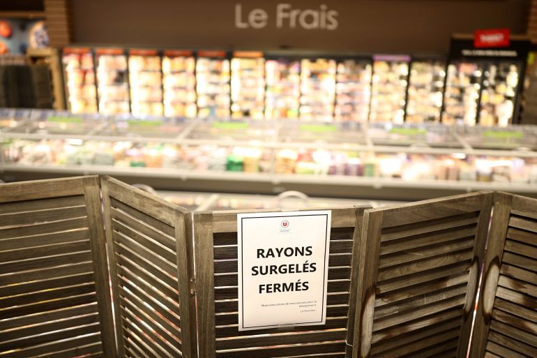 24sh6s5y4shs-1791870934 View of the closed frozen food aisle at a supermarket near Nantes after a cyberattack targeted refrigeration systems at French supermarket chains, causing food losses and fires at several stores, France, October 12, 2026. REUTERS/Stephane Mahe