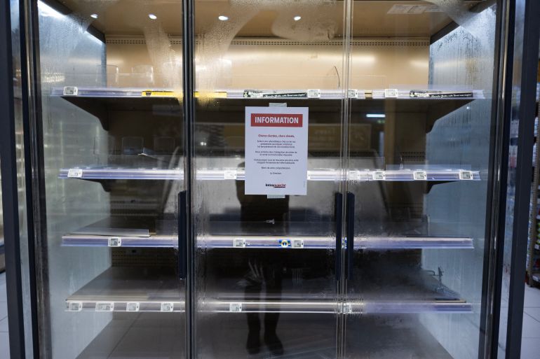 65467678-5-1791870273 This photograph shows a customer notice displayed on empty fresh-food refrigerators at an Intermarche supermarket in Nevez, western France, on October 12, 2026, following a cyberattack affecting the French supermarket chains Intermarché and Cooperative U that caused their refrigerators to defrost. Some 150 to 200 Intermarche stores were targeted in the attack on October 12, 2026, along with nearly 100 Coopérative U outlets, the retailers said. BFM TV reported that rival giant E. Leclerc was also affected, with hackers "managing to remotely trigger the forced defrosting of refrigeration systems in numerous stores." (Photo by Fred TANNEAU / AFP via Getty Images)