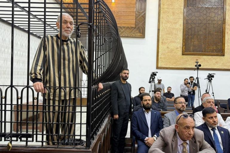 789879-1782377321 بدء محاكمة مفتي النظام المخلوع أحمد حسون أمام القضاء السوري