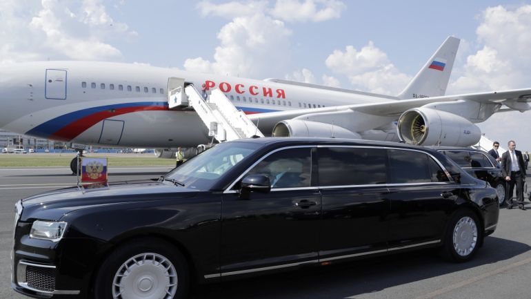 ee16ea05-7c67-4579-9075-4917a9696ede A view shows an Aurus Senat limousine of Russian President Vladimir Putin during a welcoming ceremony at Helsinki airport, Finland July 16, 2018. Sputnik/Mihail Metzel/Kremlin via REUTERS ATTENTION EDITORS - THIS IMAGE WAS PROVIDED BY A THIRD PARTY.