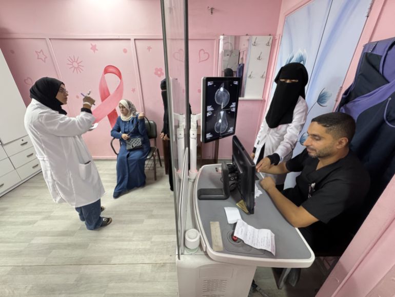 gettyimages-2298423099-1792878736 سرطان الثدي - غزة KHAN YUNIS, GAZA, PALESTINE - OCTOBER 06: Palestinian health workers provide breast cancer screening and diagnostic services at Nasser Medical Complex in Khan Yunis, southern Gaza Strip, Palestine on October 06, 2026. As Israel's attacks on the Gaza Strip mark their third year on October 07, numerous health facilities have been targeted, leaving the health system largely nonfunctional and severely disrupting the diagnosis and treatment of breast cancer patients. During October, observed as Breast Cancer Awareness Month, 78% of radiology and medical imaging equipment in Gaza is out of service, while only five of the 14 mammography machines available before the war remain operational. At Nasser Medical Complex, only one mammography machine is currently functioning. Shortages of medicines and difficulties in maintaining and repairing medical equipment are further limiting opportunities for the early diagnosis and treatment of breast cancer. (Photo by Abdallah F.s. Alattar/Anadolu via Getty Images)
