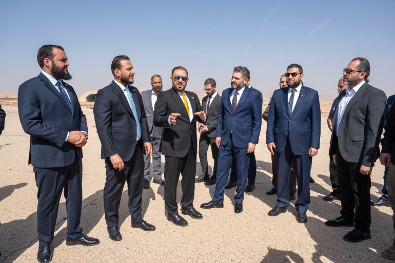 huf74i1xyaaxrgb-1791890633 وفد حكومي يزور مطار تدمر تمهيدا لتحويله إلى مطار مدني الهيئة العامة للطيران المدني السوري