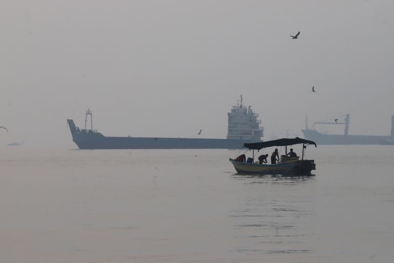 Vessels in the Strait of Hormuz near the beach of Bandar Abbas, Iran, October 6, 2026. Amirhosein Khorgooi/ISNA/via WANA (West Asia News Agency) via REUTERS ATTENTION EDITORS - THIS PICTURE WAS PROVIDED BY A THIRD PARTY. ATTENTION EDITORS - THIS PICTURE WAS PROVIDED BY A THIRD PARTY. ISRAEL OUT. NO COMMERCIAL OR EDITORIAL SALES IN ISRAEL. NO ACCESS FOR ISRAELI MEDIA. NO USE BBC PERSIAN. NO USE VOA PERSIAN. NO USE MANOTO. NO USE IRAN INTERNATIONAL. NO USE RADIO FARDA. DIGITAL: NO USE BBC PERSIAN. NO USE VOA PERSIAN. NO USE MANOTO. NO USE IRAN INTERNATIONAL. NO USE RADIO FARDA.